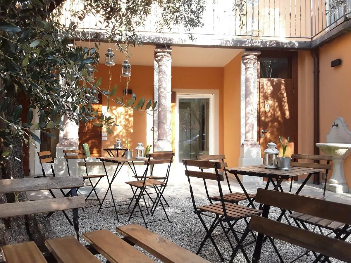 Ca' Due Olivi Apartment Toscolano Maderno Italy