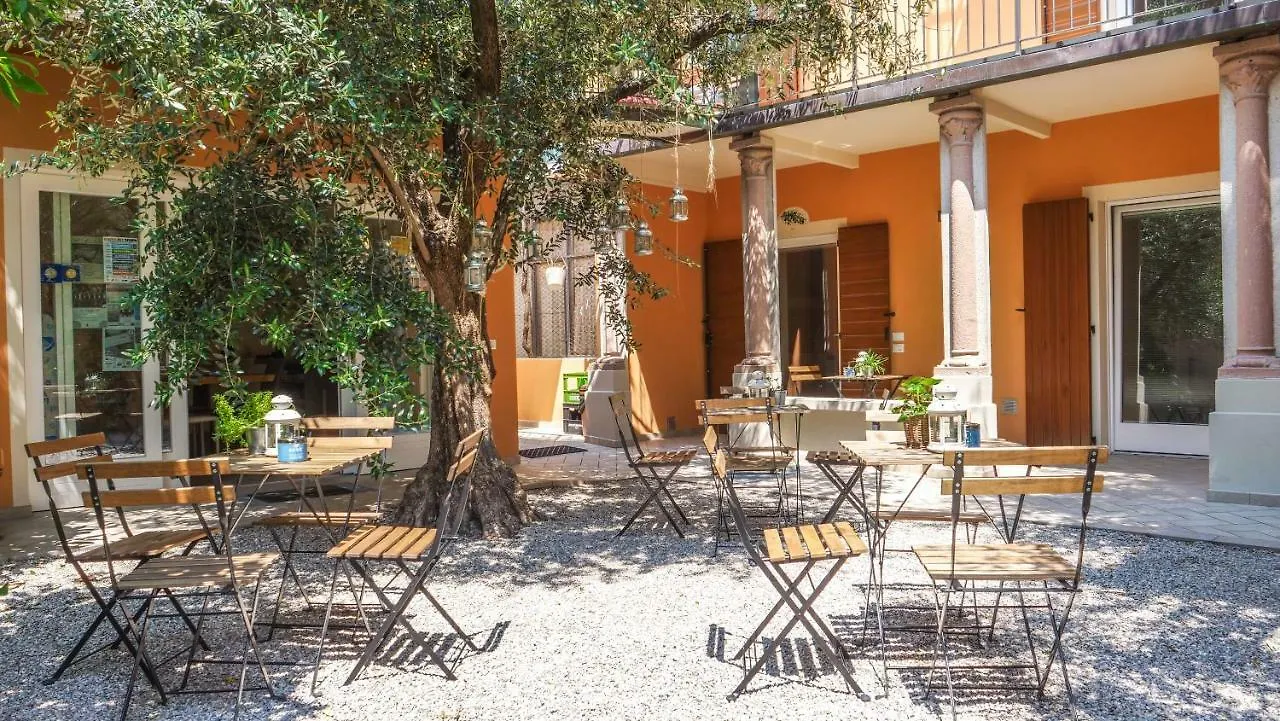Ca' Due Olivi Apartment Toscolano Maderno